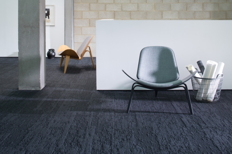 MILLIKEN IST119-27 Black Ice
