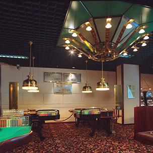 Casino VIP Club, hotel Corinthia Towers